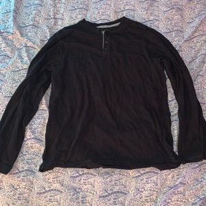 Perry Ellis Black Long Sleeve Henley Size: L